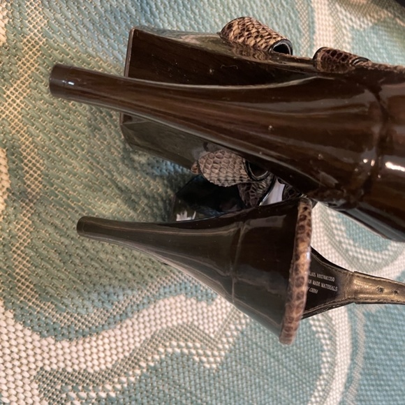 Carlos Santana Snake Print Platform Heels Sz 7 - Picture 6 of 11